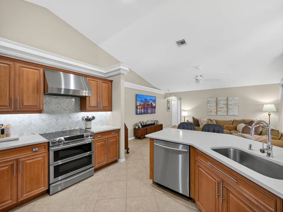 Whip up a tasty meal in the fully equiped kitchen