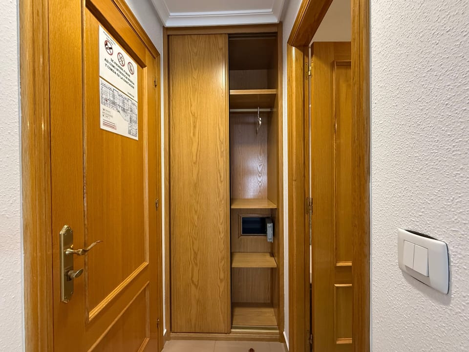 Twin Room | Interior