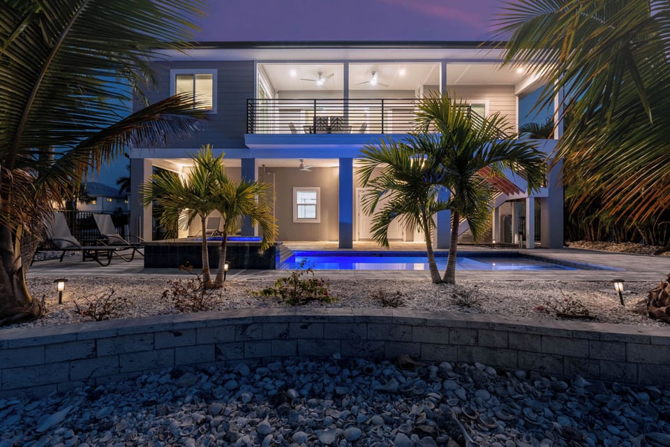 Welcome to Shella Close to the Beach!