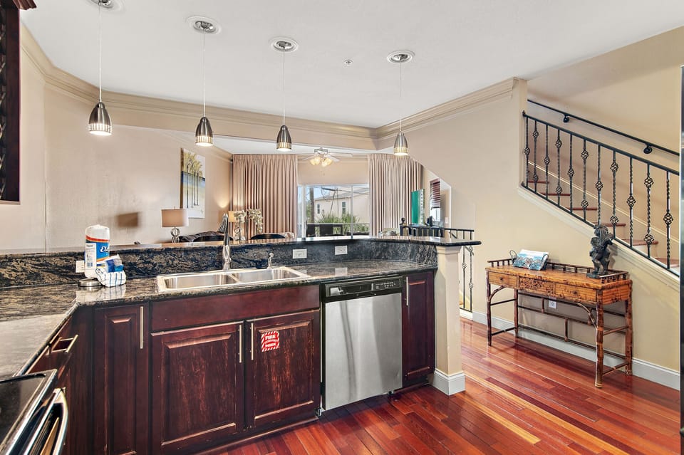 Fully equipped kitchen