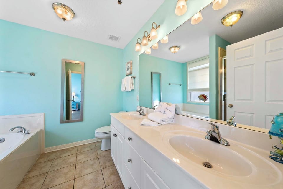 Primary ensuite bathroom