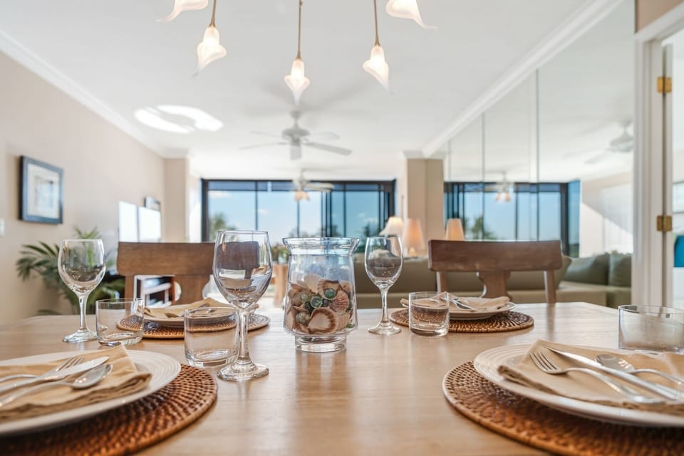 Harbor Towers Unit 330 by Tropical Sands Accommodations