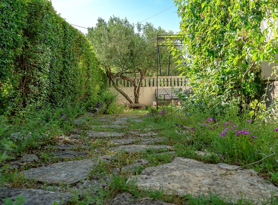 Apartment (OneBedroom Apartment With Private Gar) | Garden