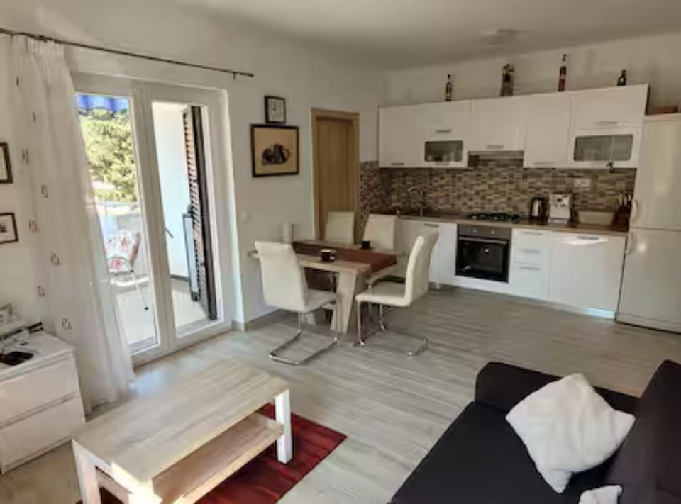 Apartment (Two Bedroom Apartment with Terrace) | Private kitchen | Fridge