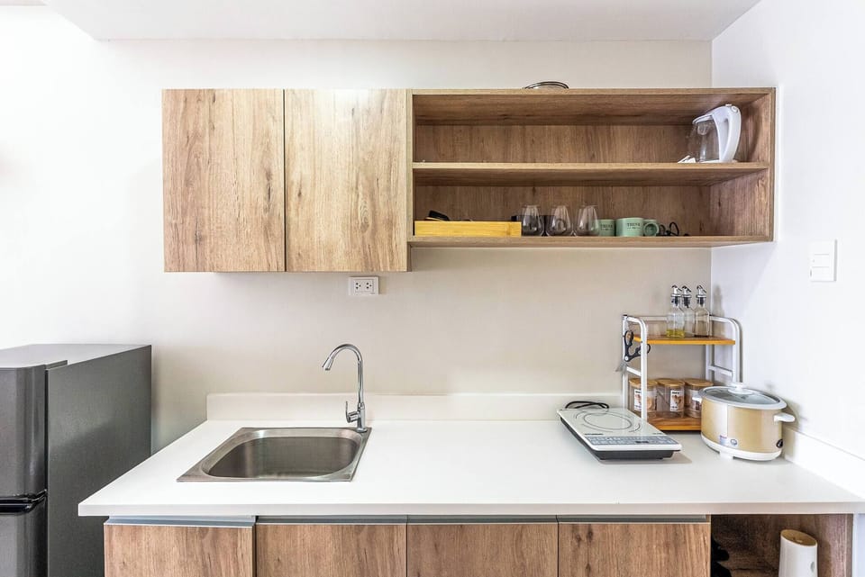 Condo, 1 Bedroom, Balcony, Pool View | Interior