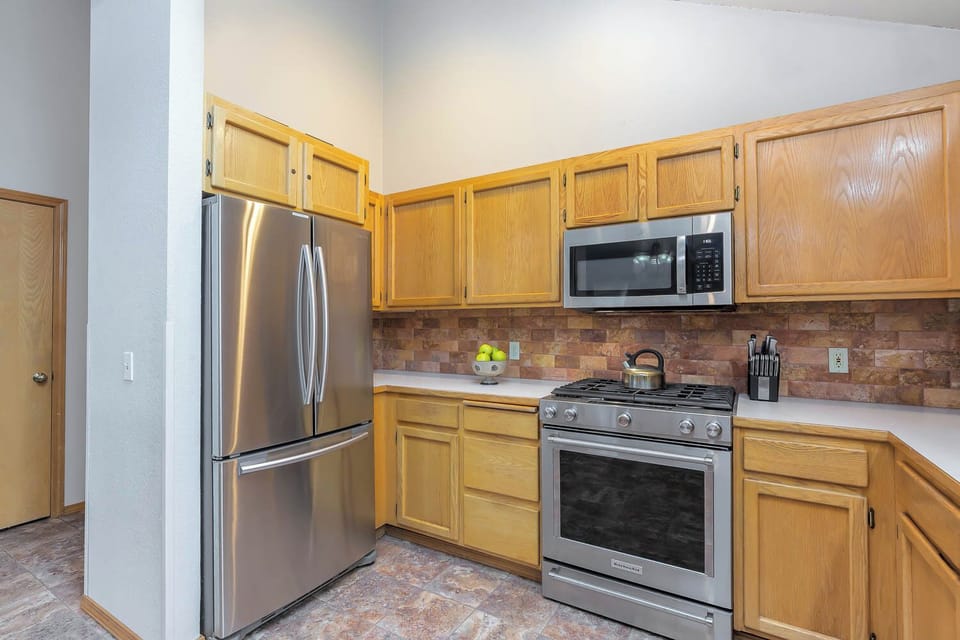 Kitchen - Main Level