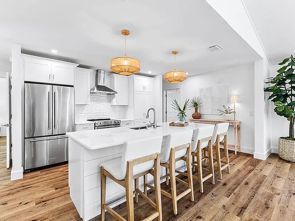 House, Multiple Beds (Coastal Calm) | Private kitchen