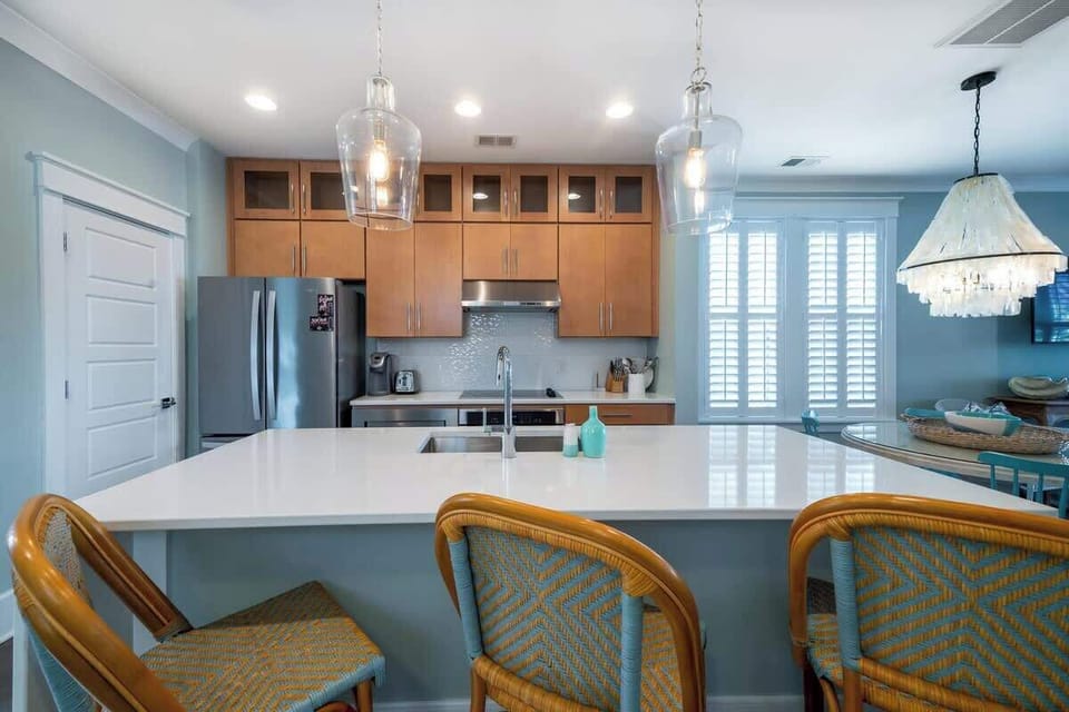 
Fully equipped kitchen with island seating for your group