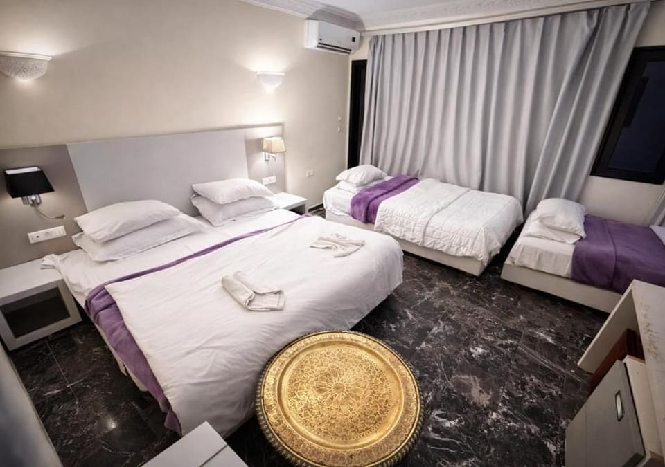 Comfort Quadruple Room | Desk, laptop workspace, soundproofing, free WiFi