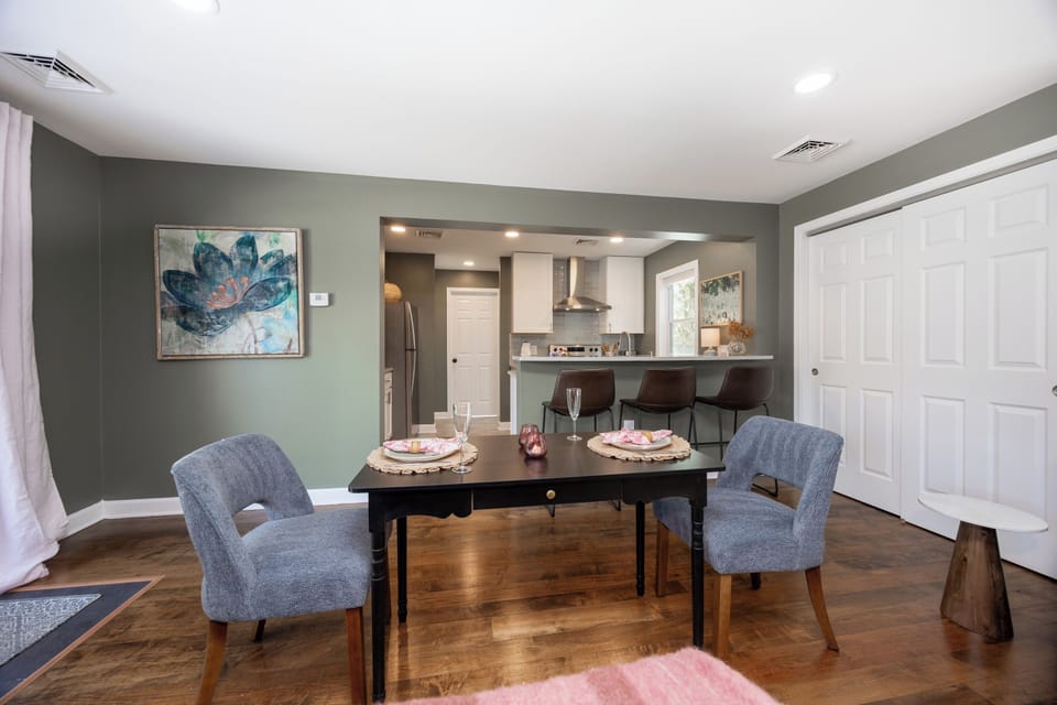 Dinner for 2! Everything you need for a romantic dinner at home. 