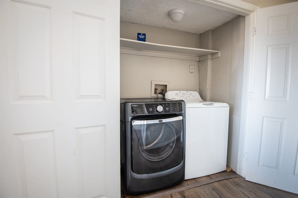 Unit A has its own laundry facility. Great for longer stays!