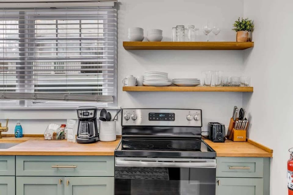 Fully equipped kitchen