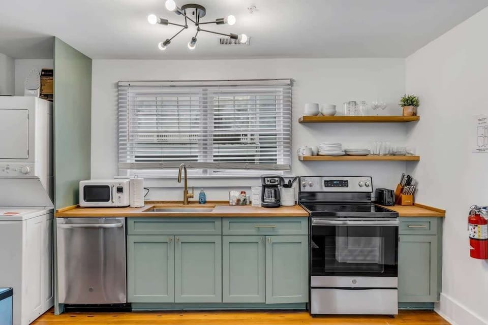 Fully equipped kitchen