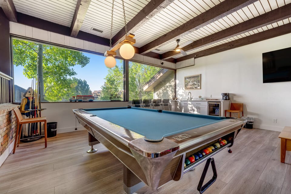 Game room