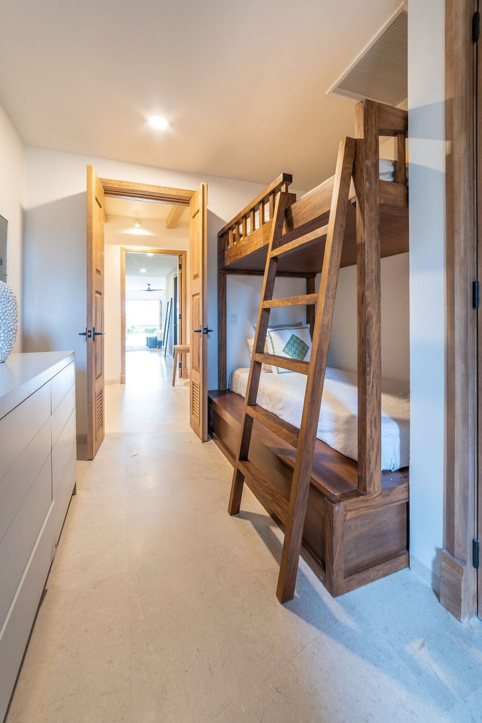 Apartment | Desk, WiFi (free), individually furnished, bed sheets