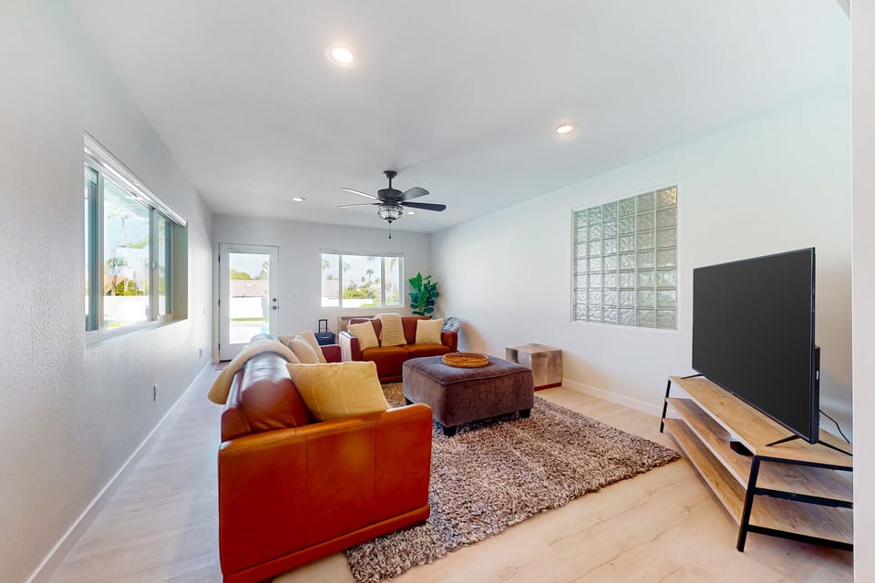 Renovated dog-friendly mtn-view home with private pool, large backyard, grill House in Palm Desert