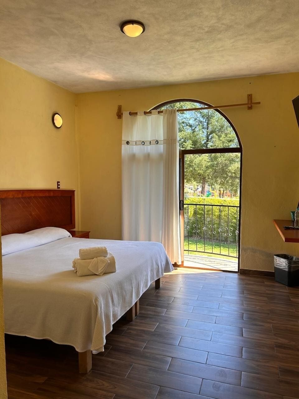 Comfort Room, Garden View | WiFi (free)