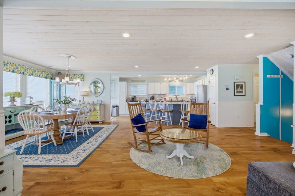 Living Room | Coastal Décor, Open Layout & Natural Light