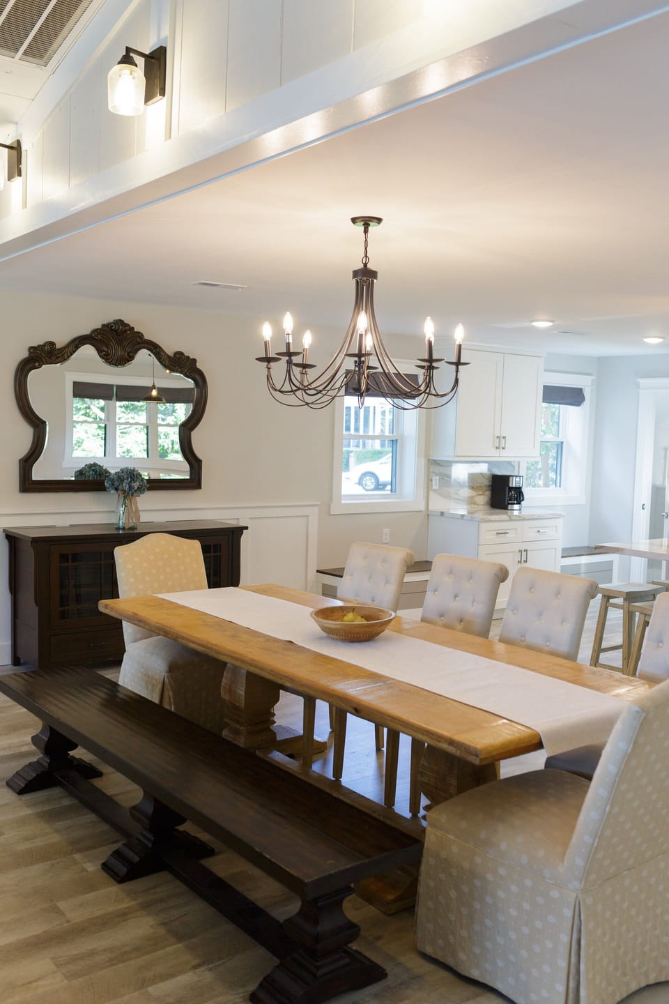 House, Multiple Beds, Hot Tub (LAKE Haven) | 5 bedrooms, individually decorated, individually furnished, bed sheets