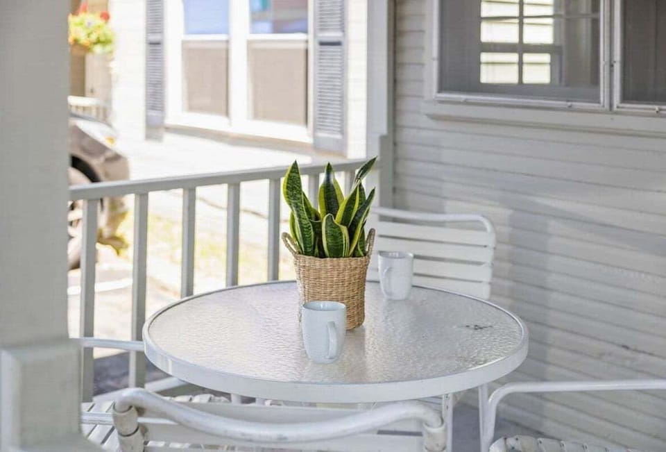 Morning coffee on your private porch ☕🌿

A quiet spot to sip, relax, and ease into another beautiful day by the lake.
