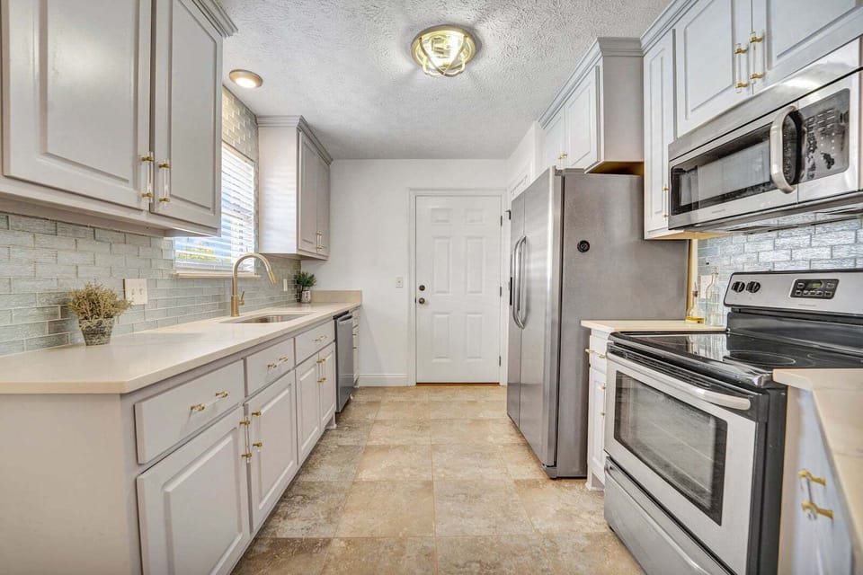 Fully equipped kitchen!