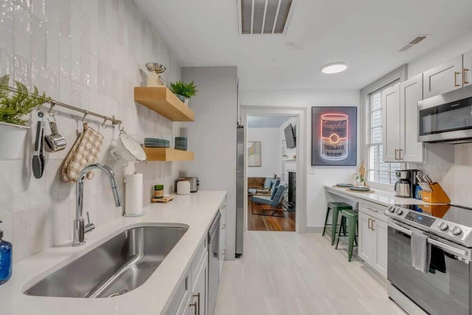 Fully equipped kitchen with everything you need to cook a meal!