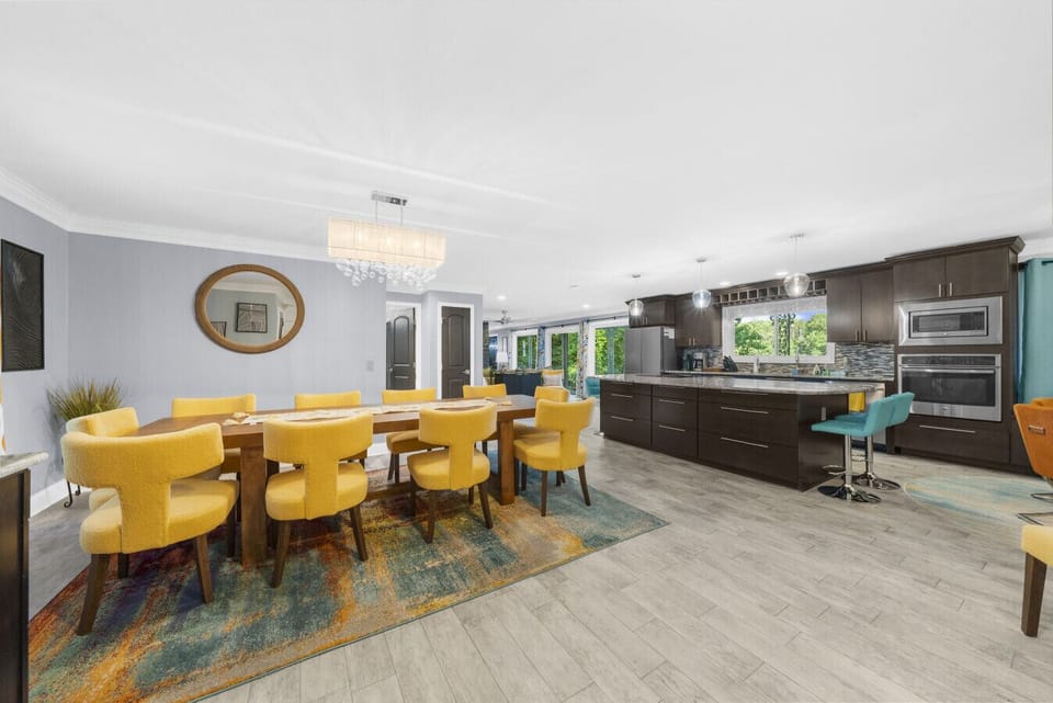 Lake Airbnb Dock Hot Tub Pet Friendly Game Room VRBO Salty Dog Vacations