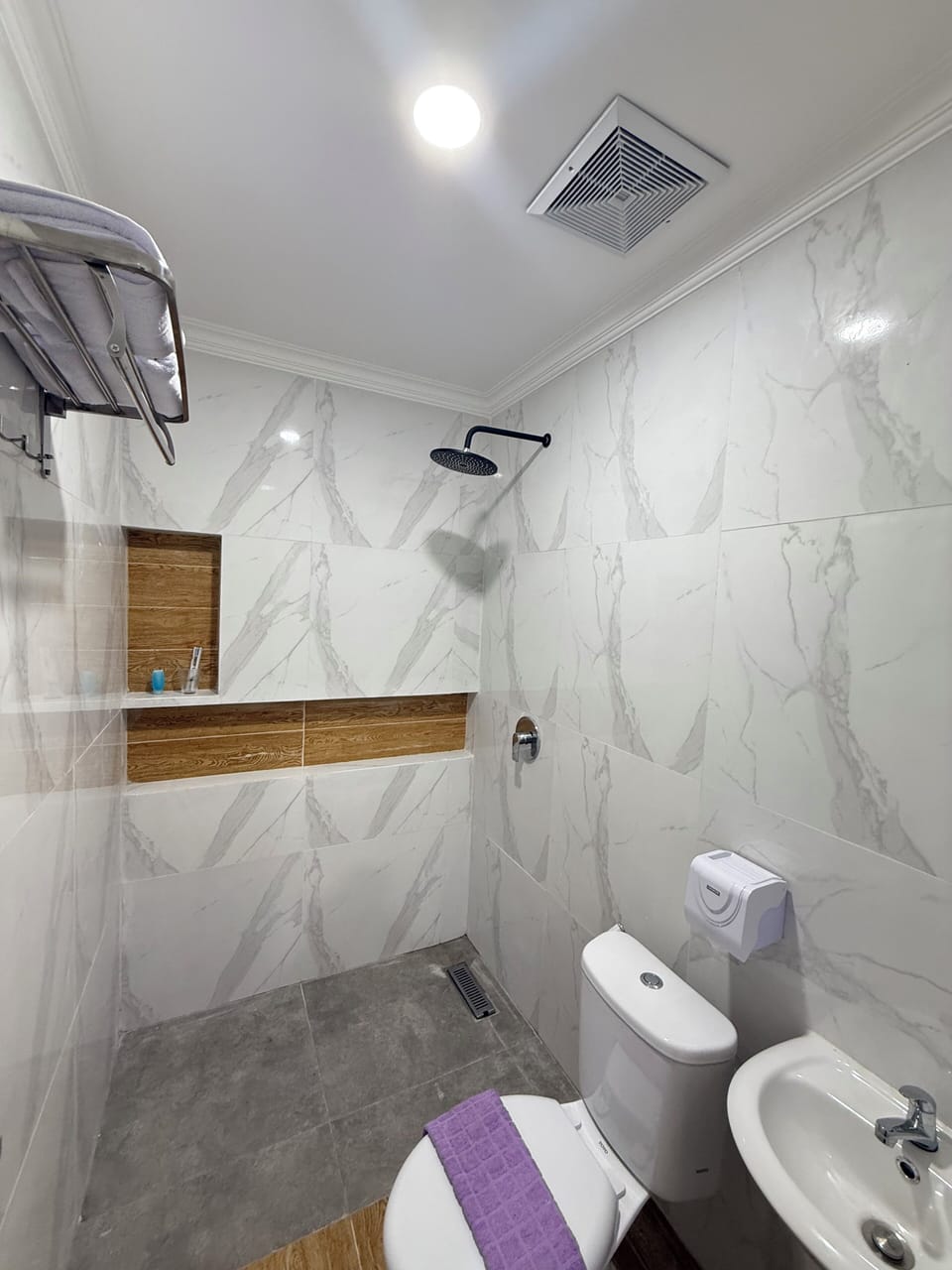 Bathroom | Shower, towels, soap, shampoo