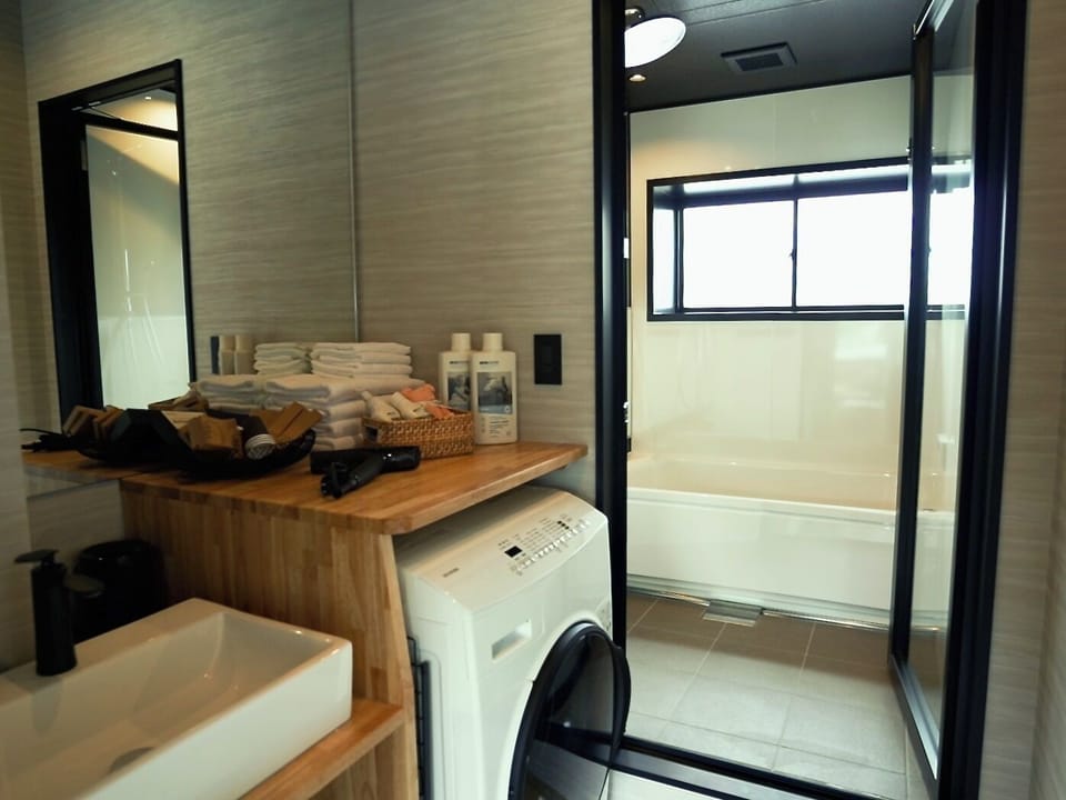 Modern Japanese-Style Room for 4 Guests, Non-Smoking, Harbor View | WiFi (free)