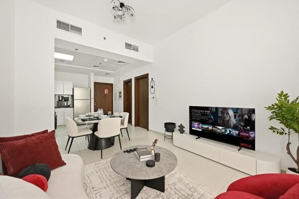 Apartment, Balcony, City View | Living area