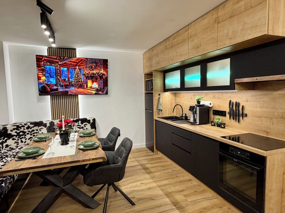Apartment, Mountain View | Private kitchen
