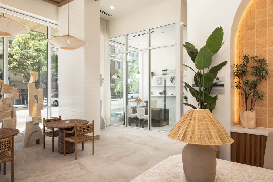 Versatile community spaces offer quiet corners for focus and open areas for connection.