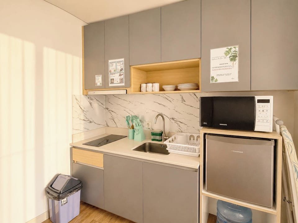 Apartment, 2 Bedrooms, City View | Private kitchen | Fridge, stovetop, cookware/dishes/utensils