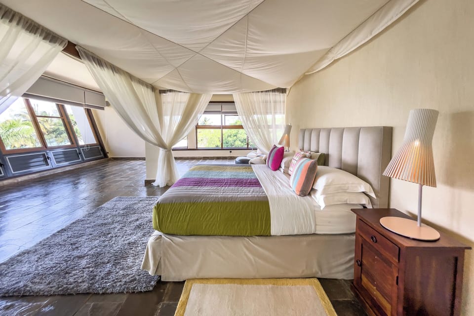 Presidential Double Room, Beach View | Desk, free WiFi, bed sheets