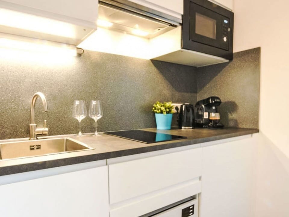 Kitchen, Countertop, Interior Design, Plumbing Fixture, Kitchen Appliance, Tap, Sink, Major Appliance, Kitchen Sink, Home Appliance