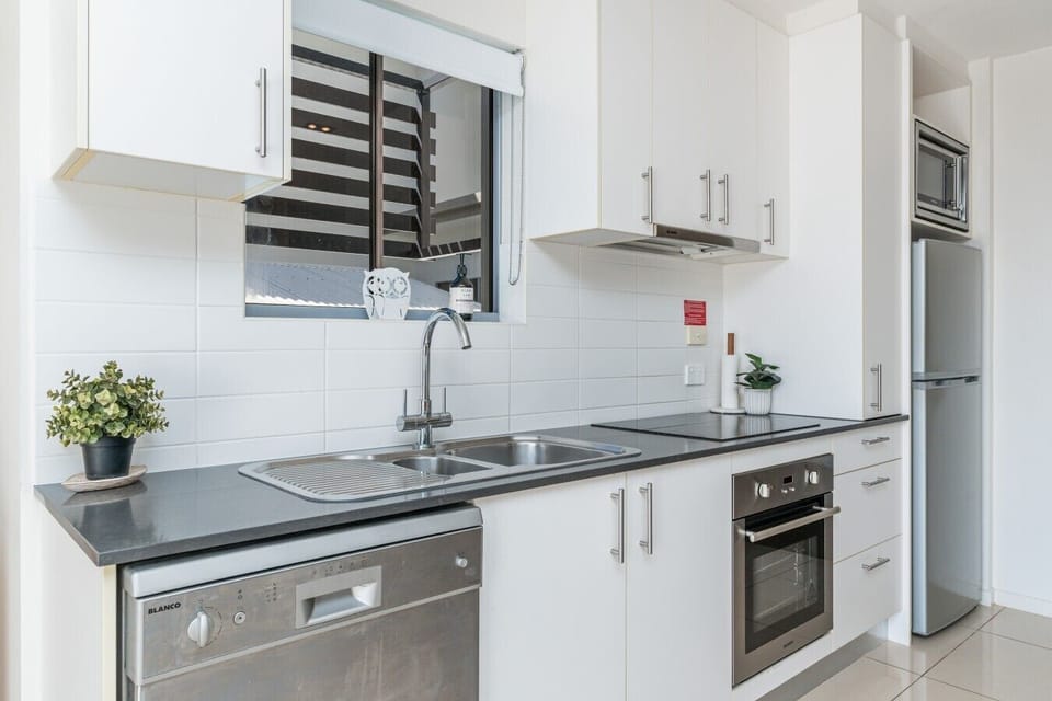 Catch up on emails or cook meals with your own kitchenette.