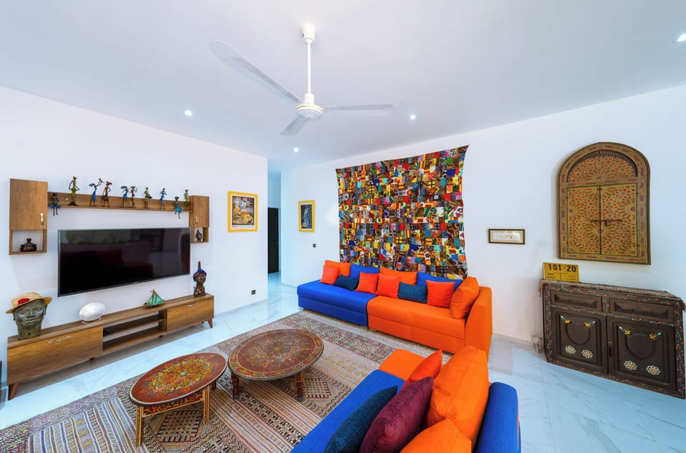 Comfort Quadruple Room, Resort View | Living area