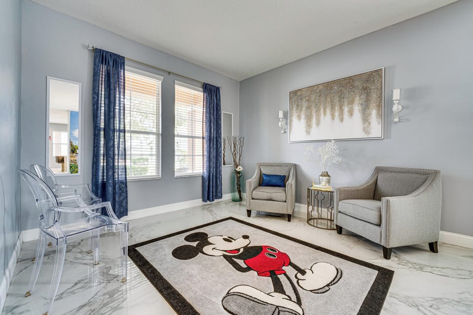 House (5 Bedrooms) | Interior