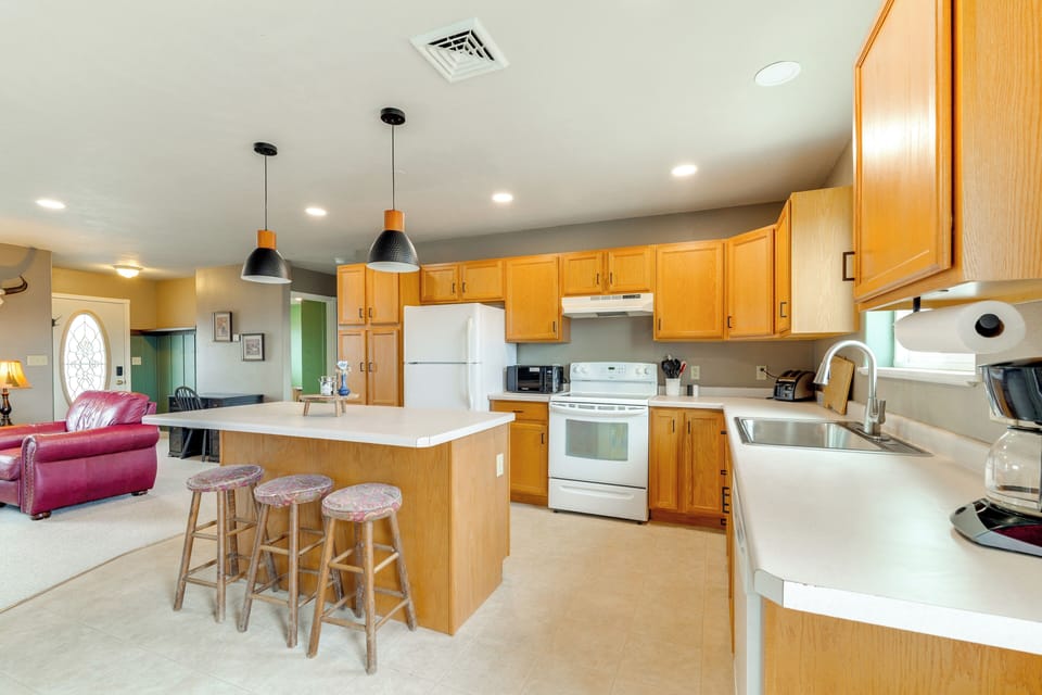 House (2 Bedrooms) | Interior