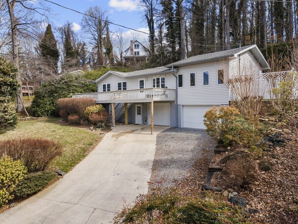 Front View of Driveway and Garage