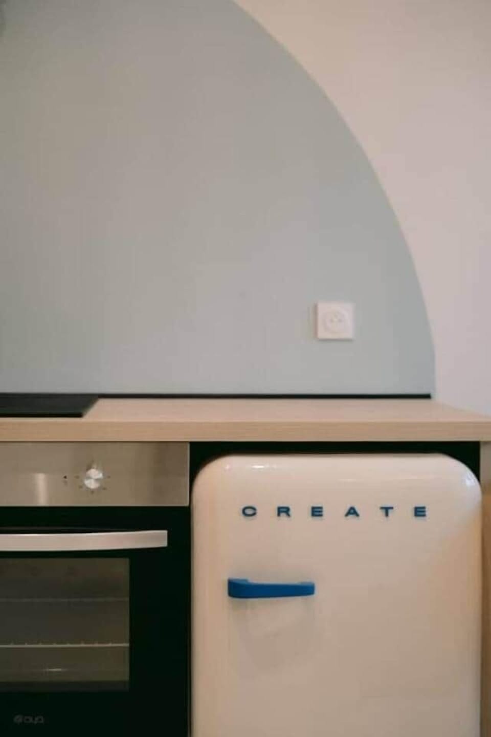 Full kitchen image 4