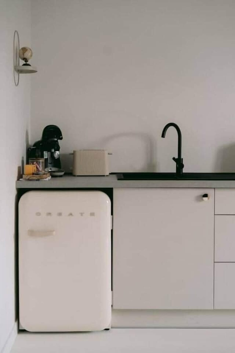 Full kitchen image 3