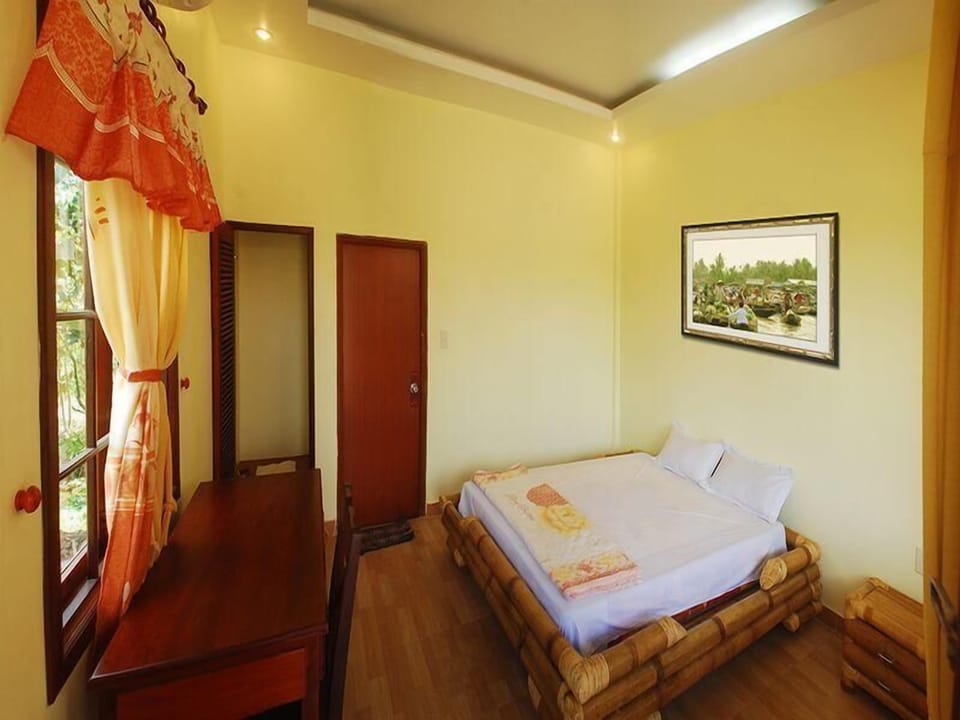 Double or Twin Room | Desk, WiFi (free)