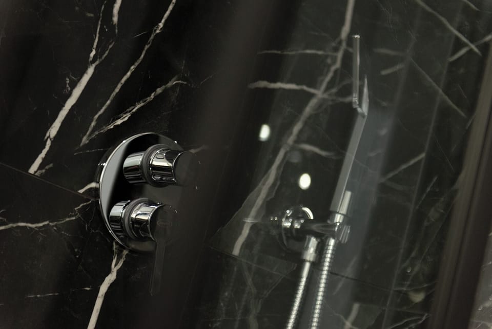 Standard Double Room, Balcony, Courtyard View | Hand-held showerhead
