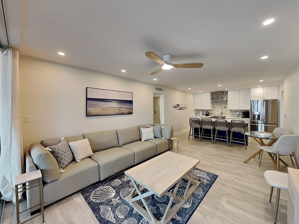 Open and Inviting Floor Plan
