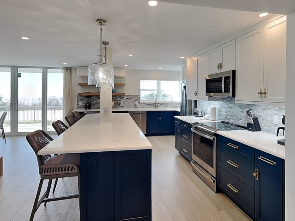 Fully Equipped Kitchen with Stainless Steel Appliances