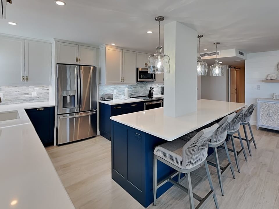 Kitchen - Fully Stocked Kitchen, Breakfast Bar For 3