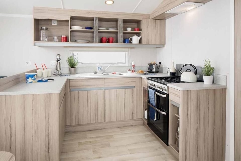 Chalet, 3 Bedrooms | Private kitchen