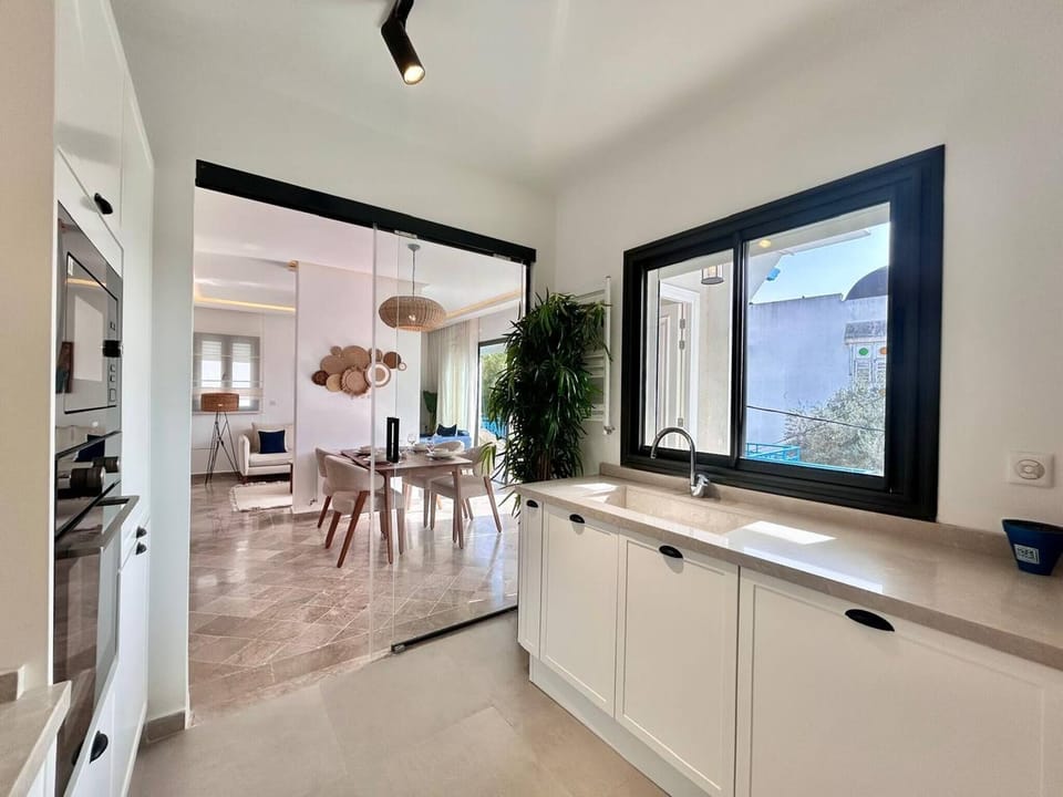 Apartment, 2 Bedrooms, Smoking, Balcony | Private kitchen