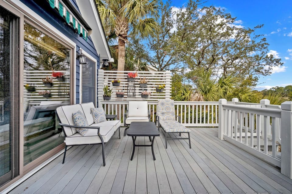 Large Back Deck